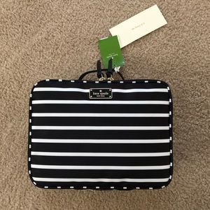NWT Kate Spade Martie makeup tote